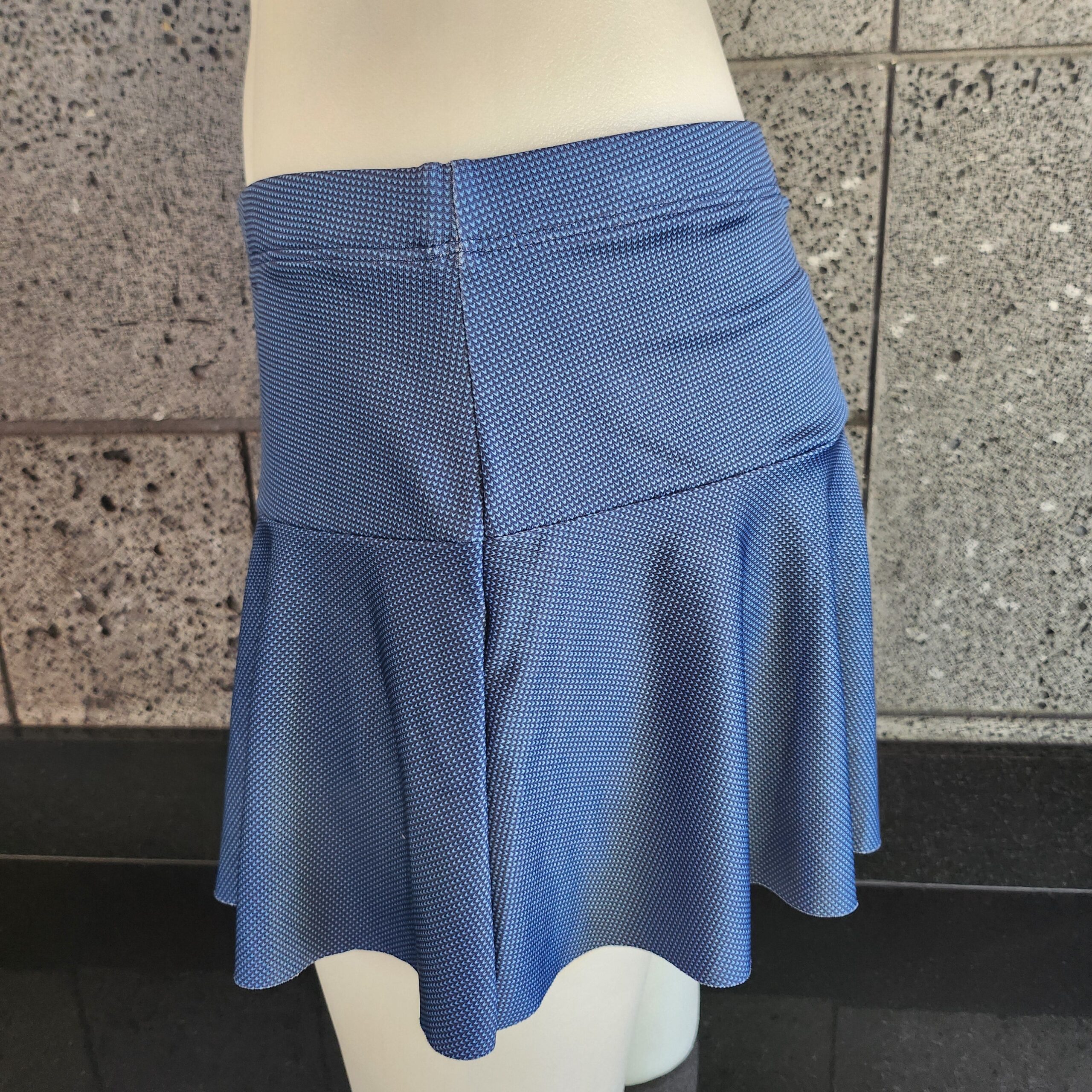 rn-image_picker_lib_temp_9ba3c0a6-7431-488f-8ad7-90bd2cb6d2b8.jpg Loco Boutique Loco Stitch Flared Skort - Imagem 4